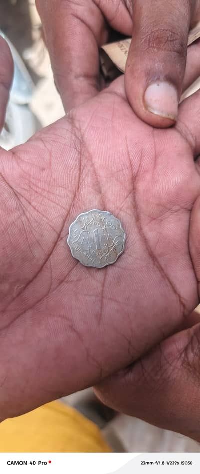 Ye bohat porene coins hai Mai ye sab bechna chata gu