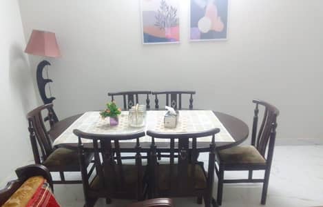 fully functional Dinning table @30k