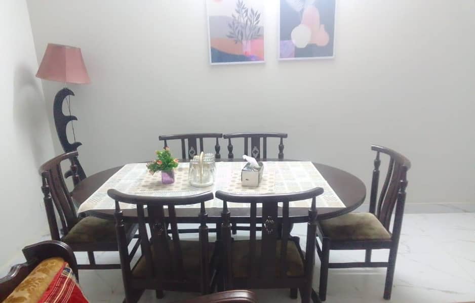 fully functional Dinning table @30k 0