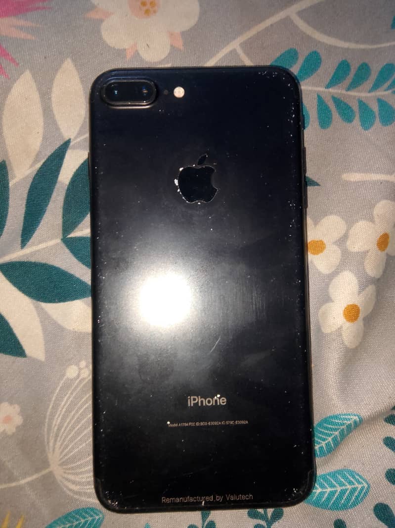 Apple iPhone 7 Plus 1