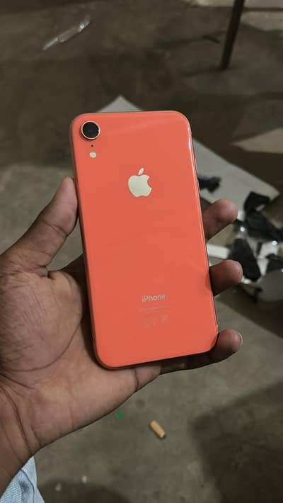 Apple iPhone XR
