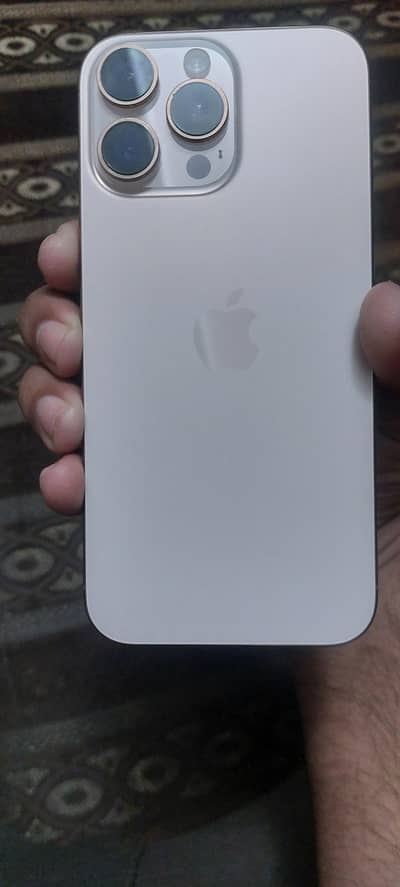 Apple iPhone 16 Pro Max