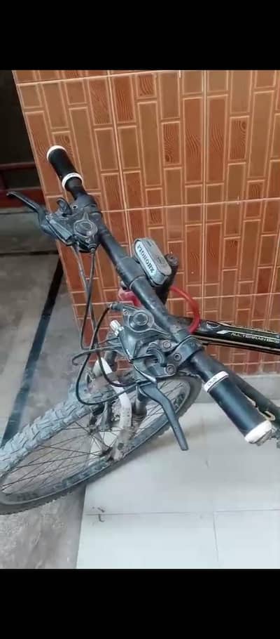 cycle used gair wali Kisi ko chahiy to batai