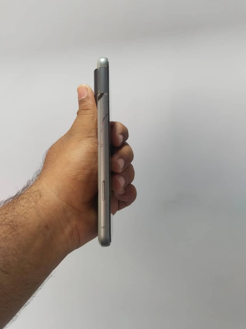 Google Pixel 8 3
