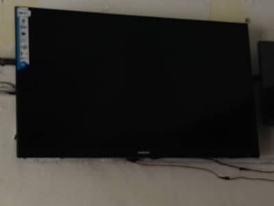 Sada 40 Inch LCD  2 line hai