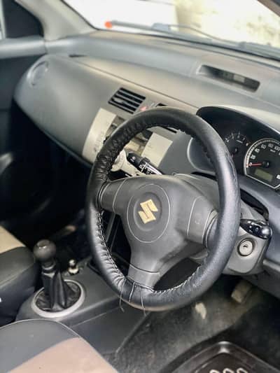 Suzuki Swift 2016 DLX