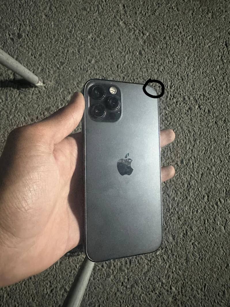 Apple iPhone 12 Pro 1