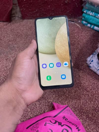 Samsung  A12