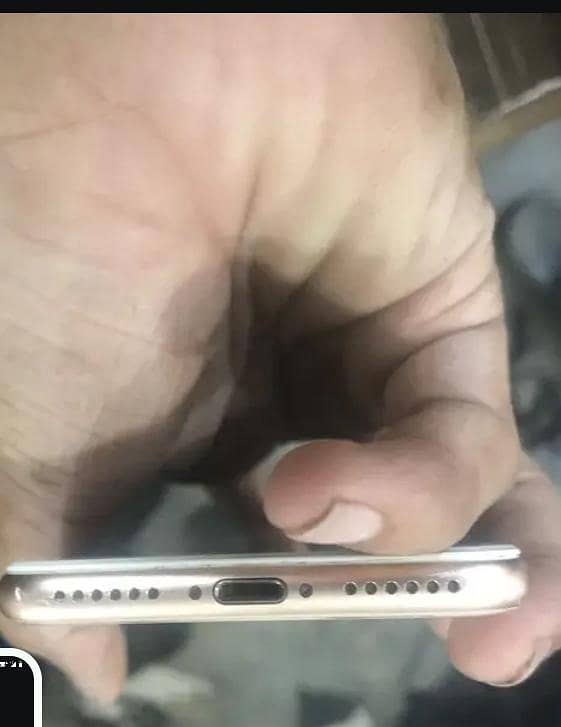Apple iPhone 8 1