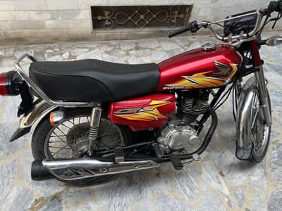 Honda CG 125 2021 model available for sale in excellent condition