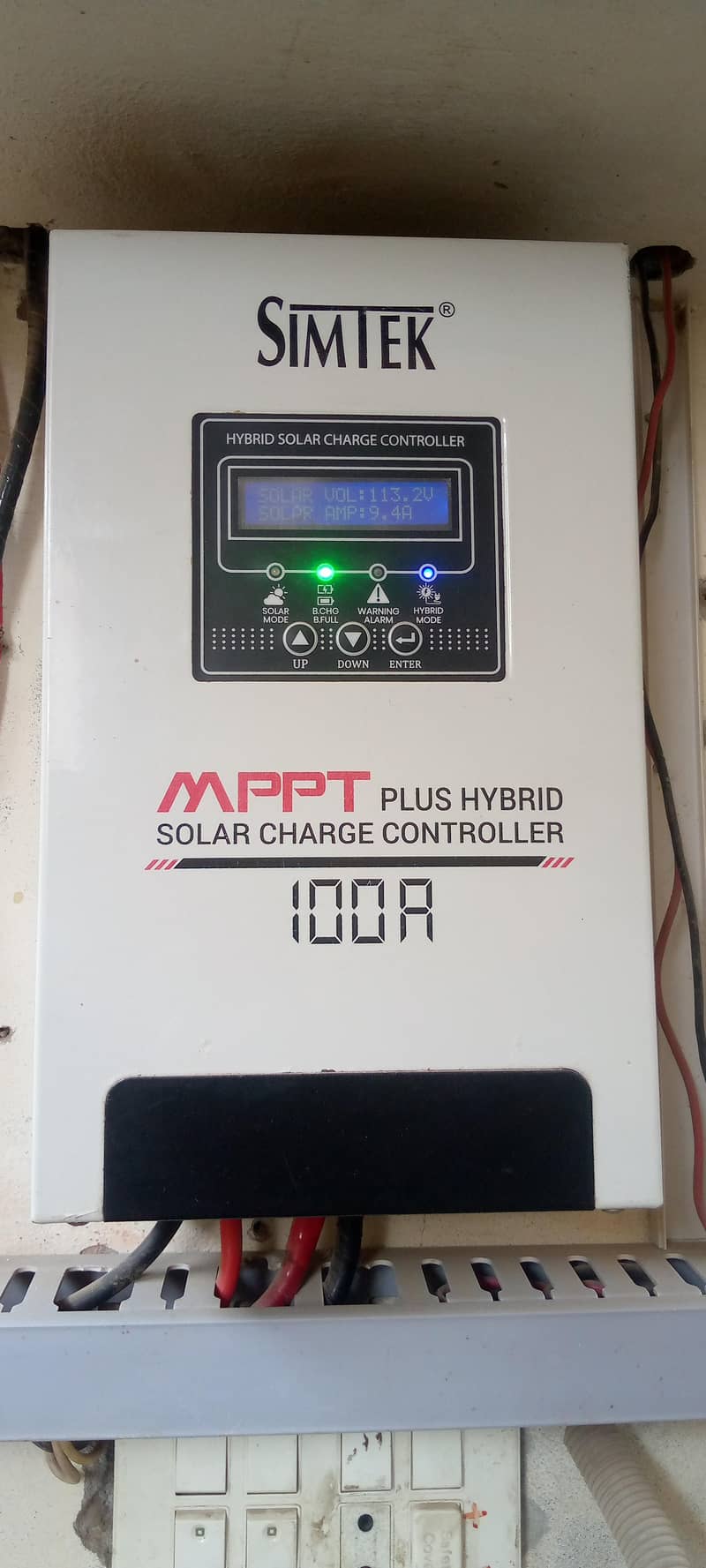 simtek MPPT 100A 3