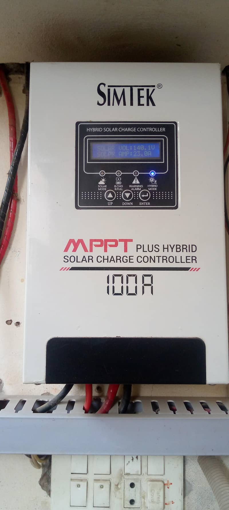 simtek MPPT 100A 7