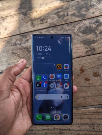 Tecno CAMON 40 Pro