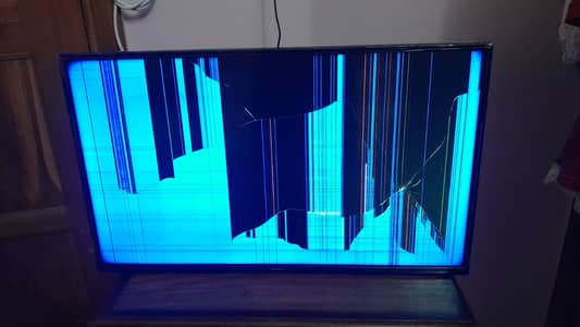 Broken LED Panel Haier 32 inch TV-ٹوٹا ہوا LED پینل ہائیر 32 انچ ٹی وی