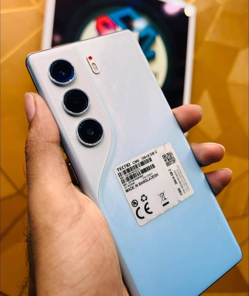 Tecno CAMON 40 Pro 1