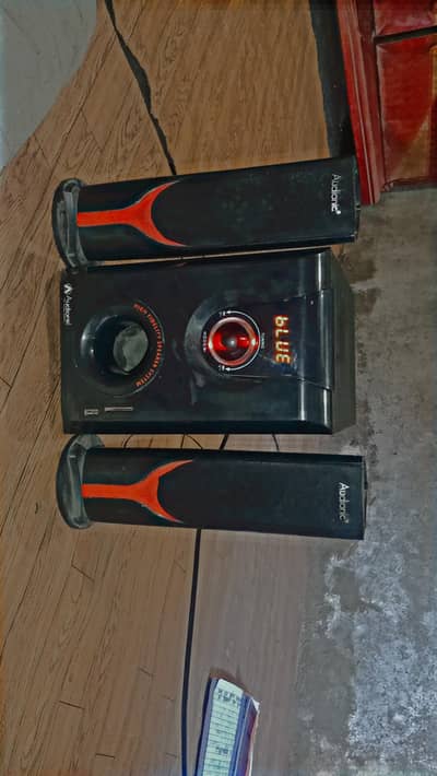 Audionic AD 7000 speakers
