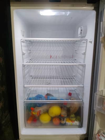 Dawlance new condition fridge