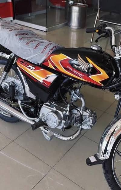 CD 70 Honda Black colour