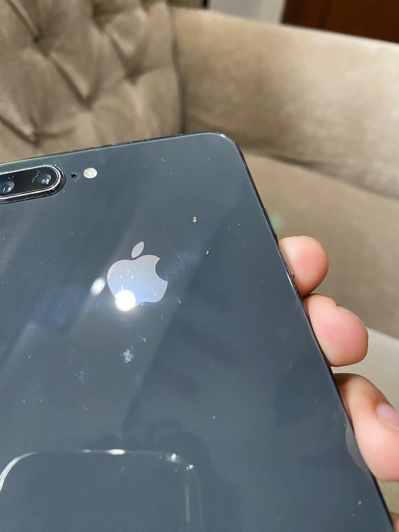 iPhone 8 Plus 7