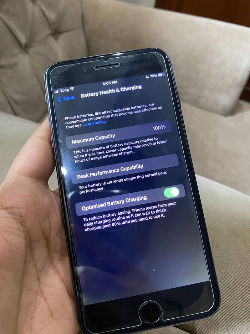 iPhone 8 Plus 9