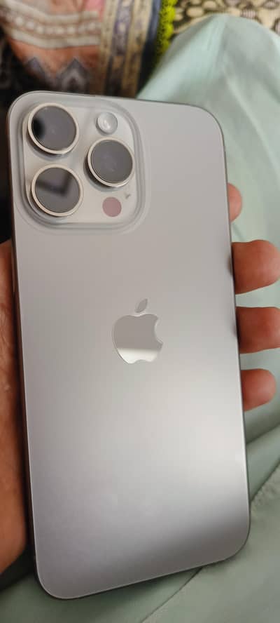 Apple iPhone 15 Pro Max