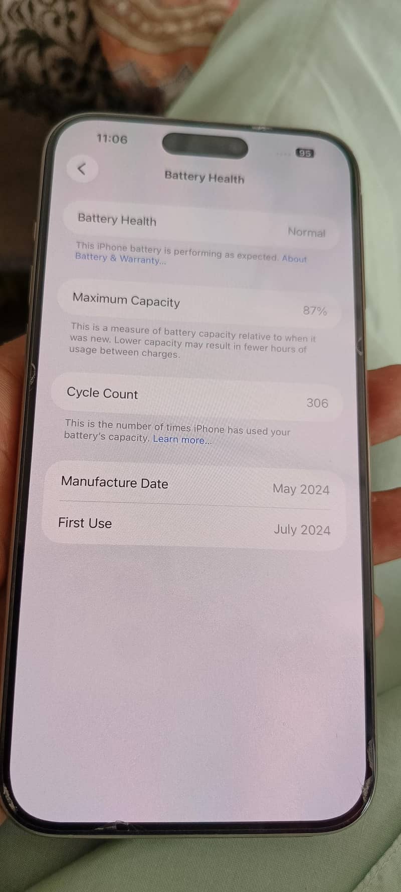 Apple iPhone 15 Pro Max 4