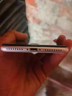 Apple iPhone 7 Plus 1