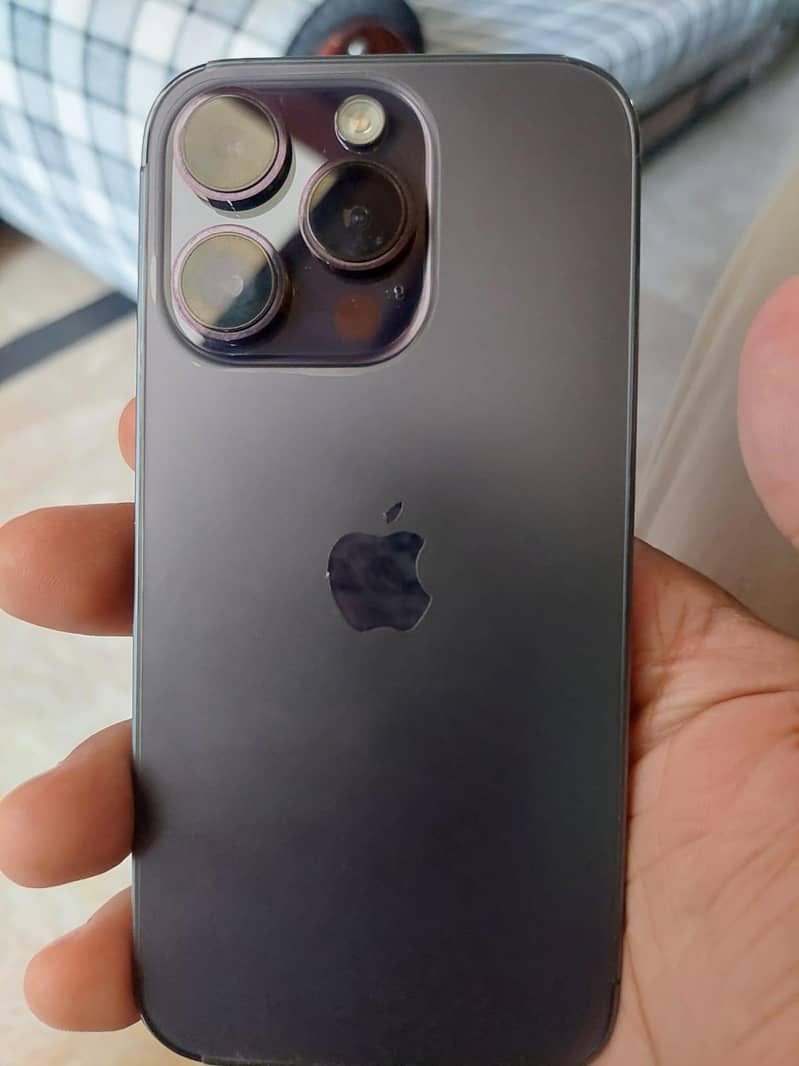 Apple iPhone 14 Pro 0
