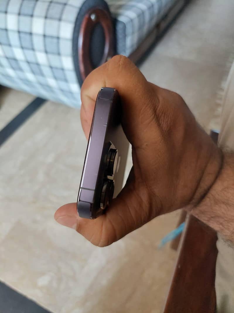 Apple iPhone 14 Pro 3