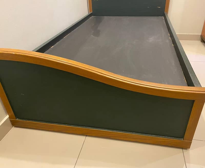 single bed hai 2