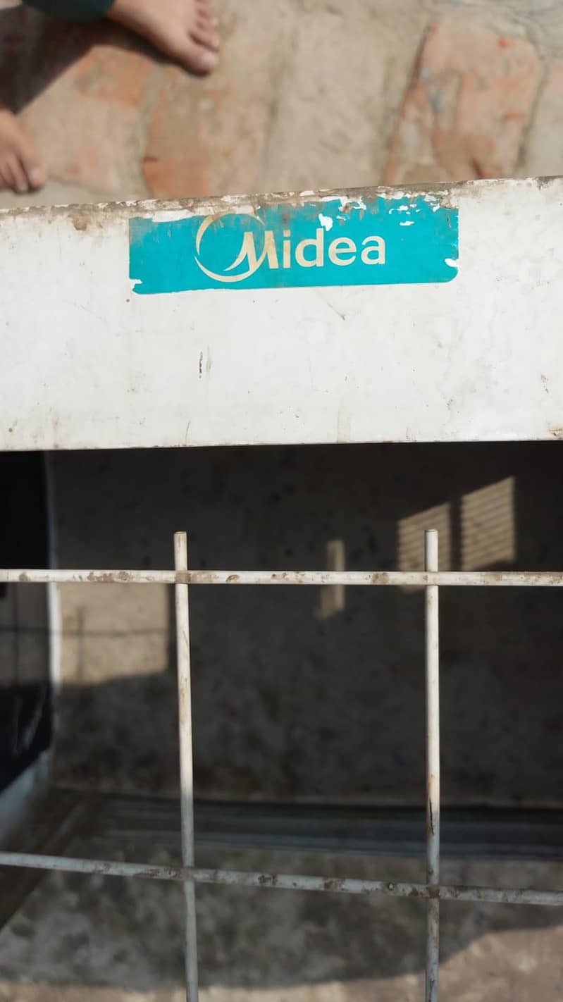 Midea Window AC 4