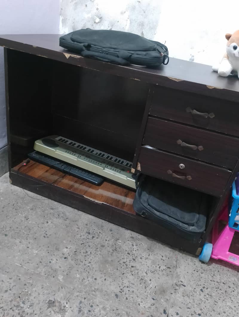 computer table 1