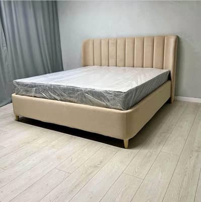 king size High quality Fullu Custom Bedframe