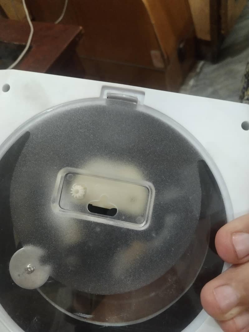 Pendulum Quartz Clock 1