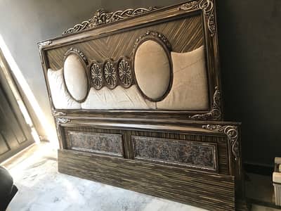 Full size bed for sale