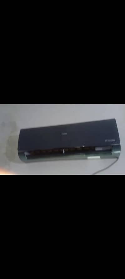 urgent sale split ac invertor 1