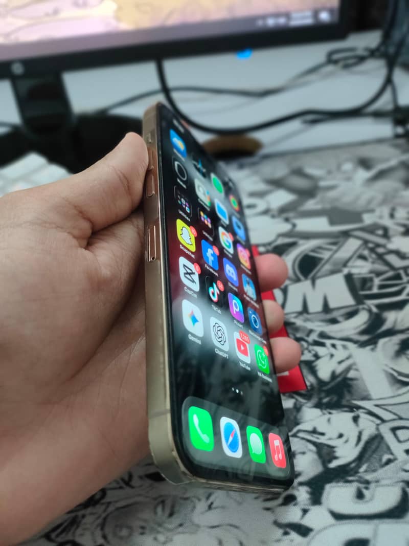 Iphone 14 pro max 2