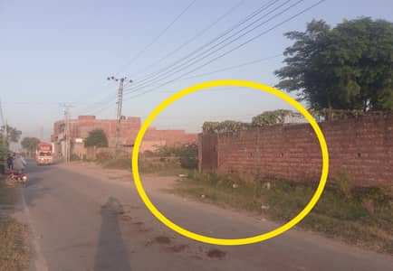 5 Marla Corner Commercial Warehouse/ House With 22ft Front On Sale Located On 50ft Road Few Steps From 200ft Road Near New Defence Road And Ferozepur Road Gajjumate Lahore