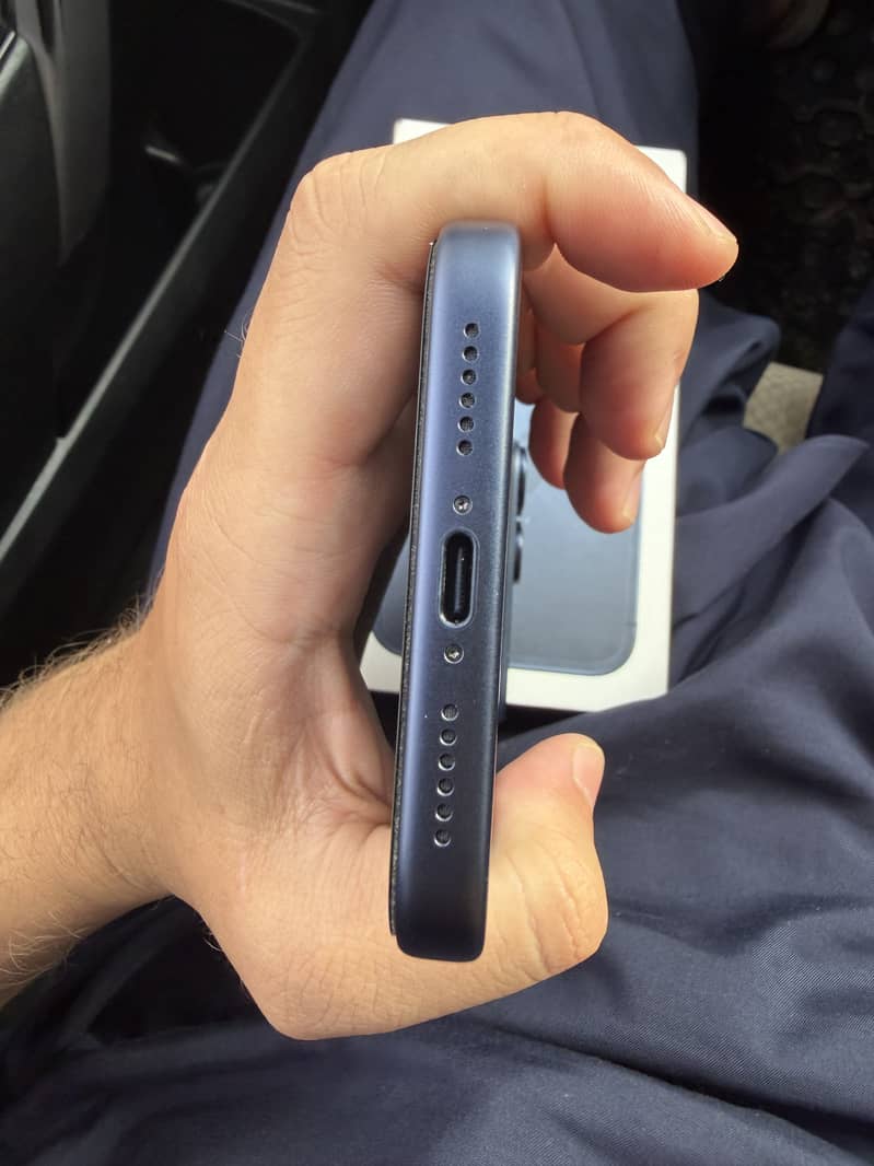 iPhone 17 Pro Max 5