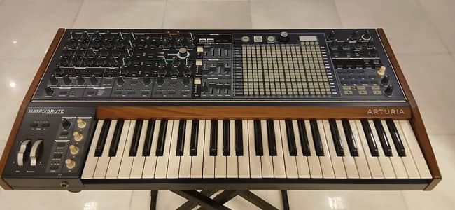Arturia MatrixBrute Analog Synthesizer