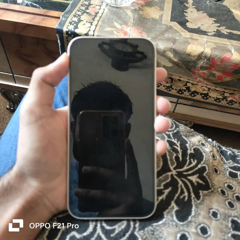 Apple iPhone 13 1