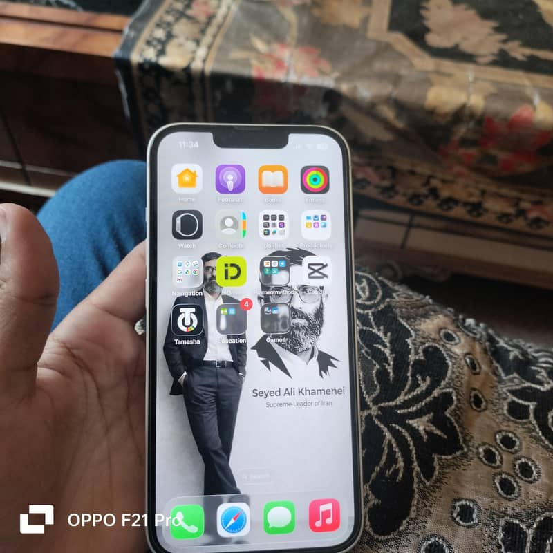 Apple iPhone 13 2
