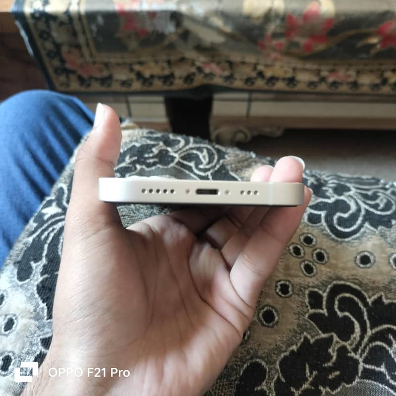 Apple iPhone 13 6