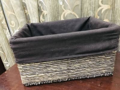 Jute towel basket