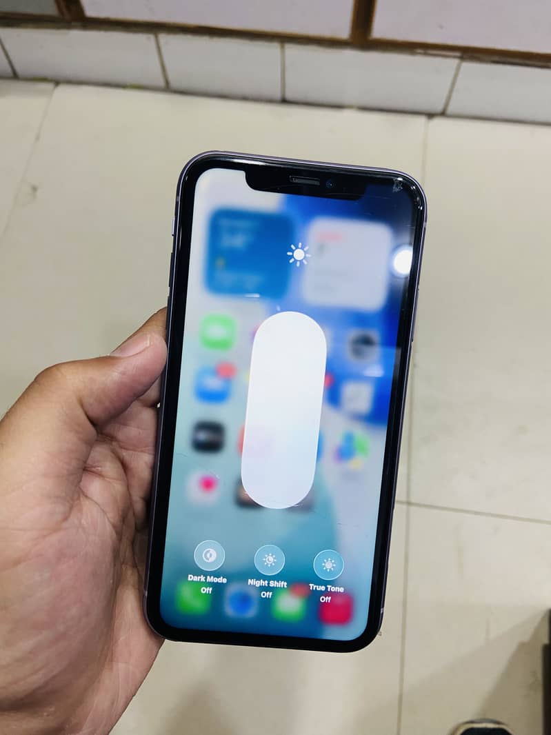 Apple iPhone 11 3