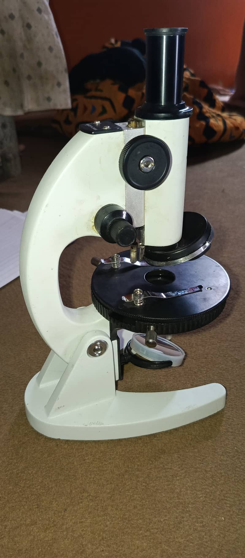 Microscope 4