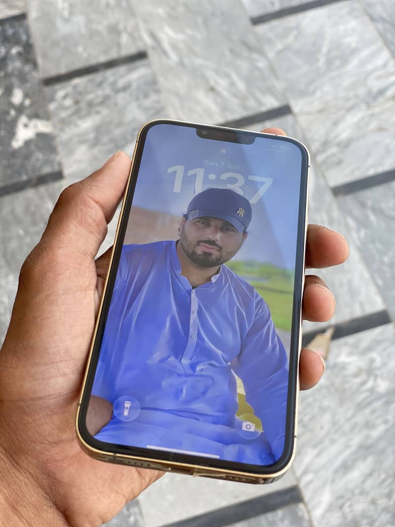 iPhone 13 Pro Max 5