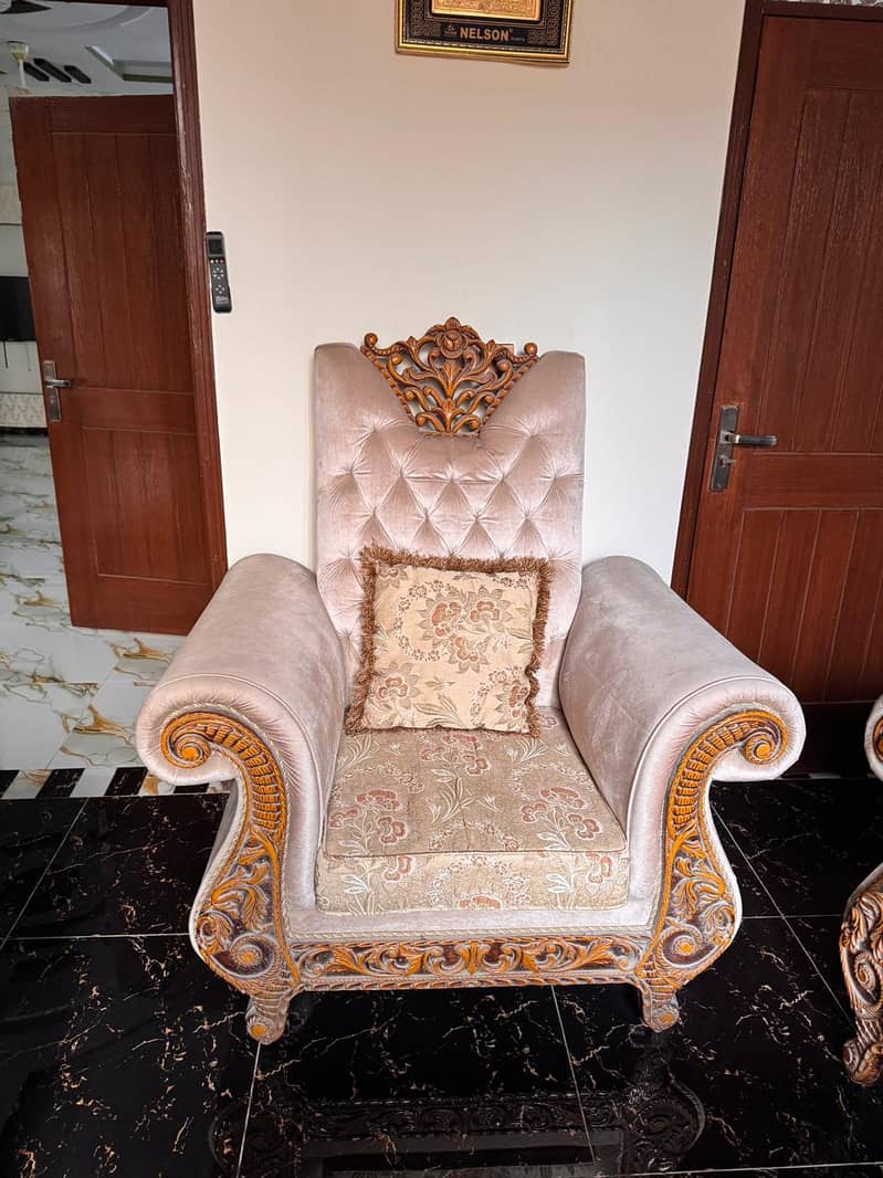 Sofa sets 7 seaters 5