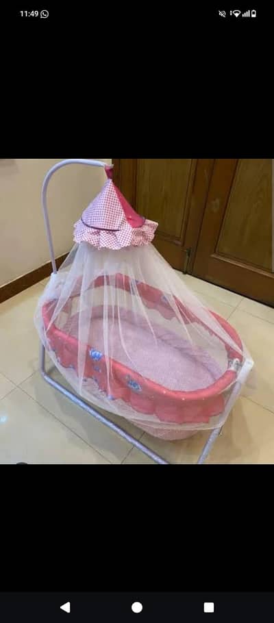 baby cot