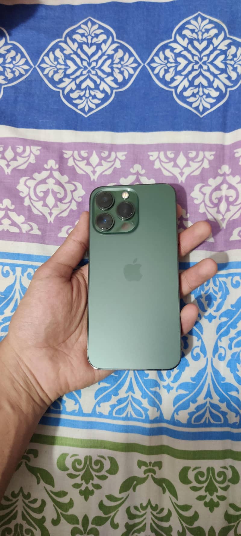 Apple iPhone 13 Pro 1